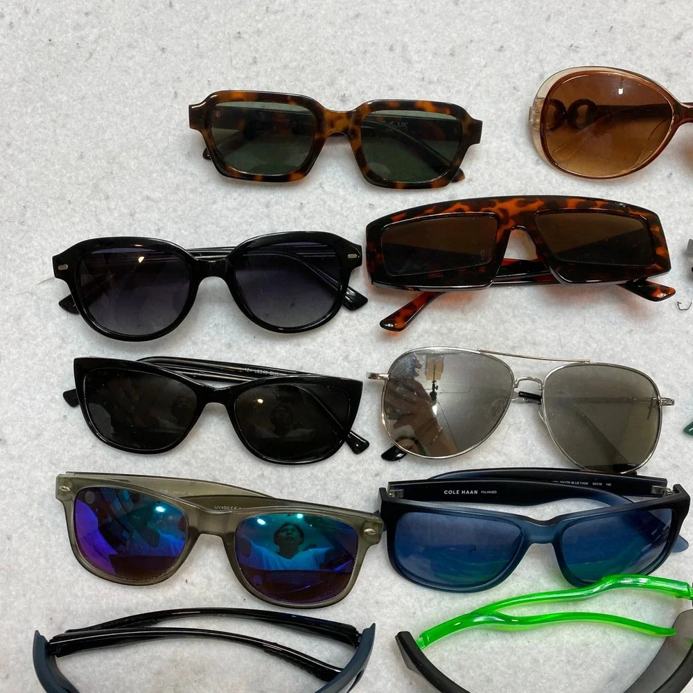 Lot Of 20 Mixed Sunglasses Unisex OS Multi Aviator Sport Shield Bundle